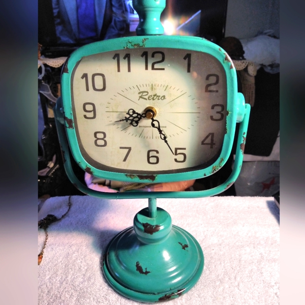 Retro Clock